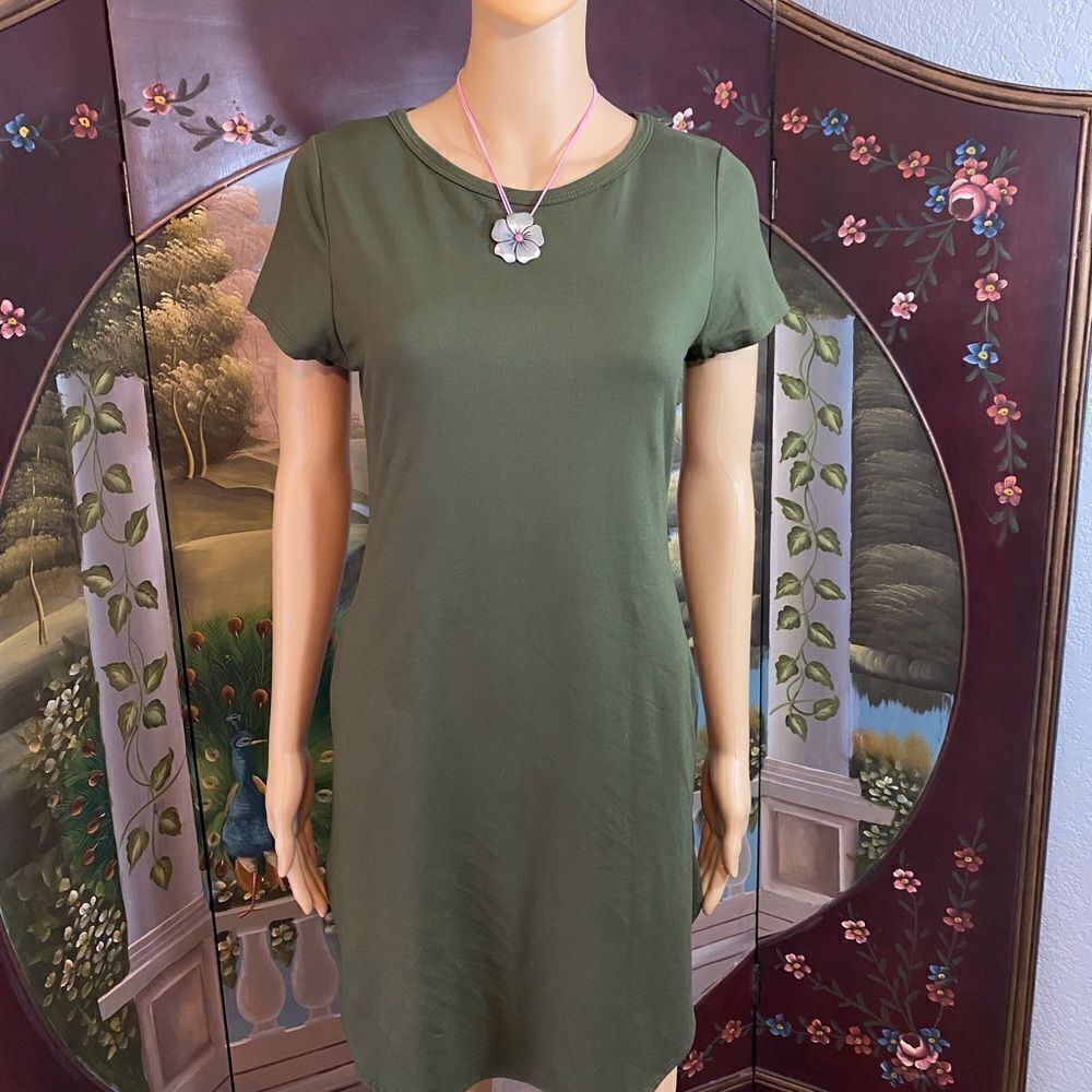 Love Chesley Sheath Dress Size M
